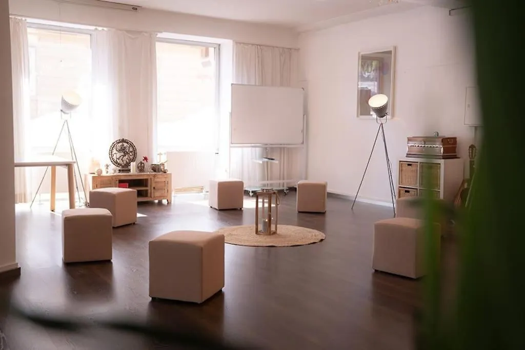 Ferienhaus Superschoenes Studio Lunca 220Qm In Stuttgart West