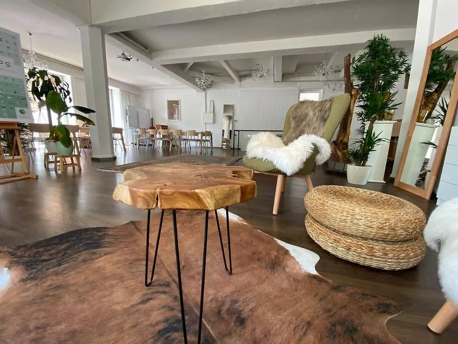 Superschoenes Studio Lunca 220Qm In Stuttgart West
